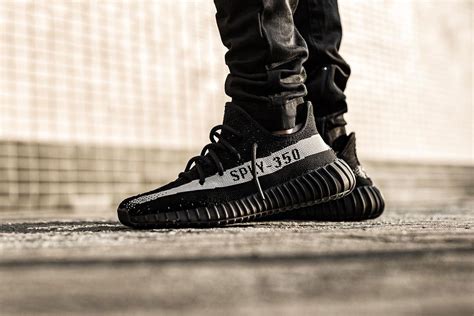 adidas yeezy boost 350 schwarz weiß